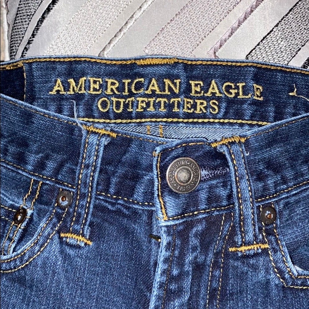 American Eagle men’s jeans